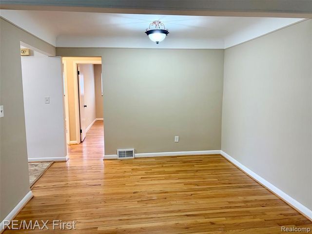 1725 Gardenia Avenue, Royal Oak, MI 48067