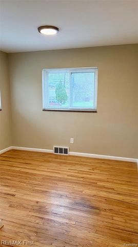 1725 Gardenia Avenue, Royal Oak, MI 48067
