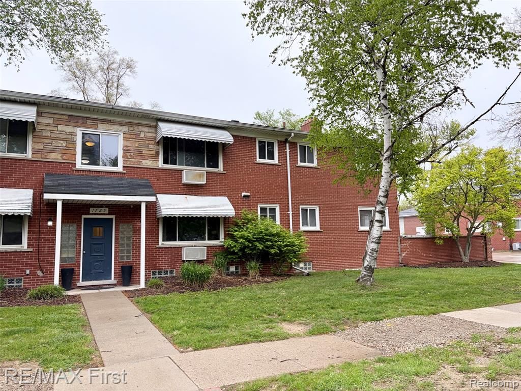1725 Gardenia Avenue, Royal Oak, MI 48067