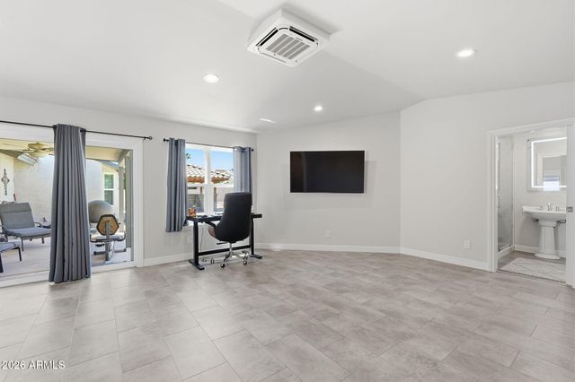 5536 E BEVERLY Lane, Scottsdale, AZ 85254