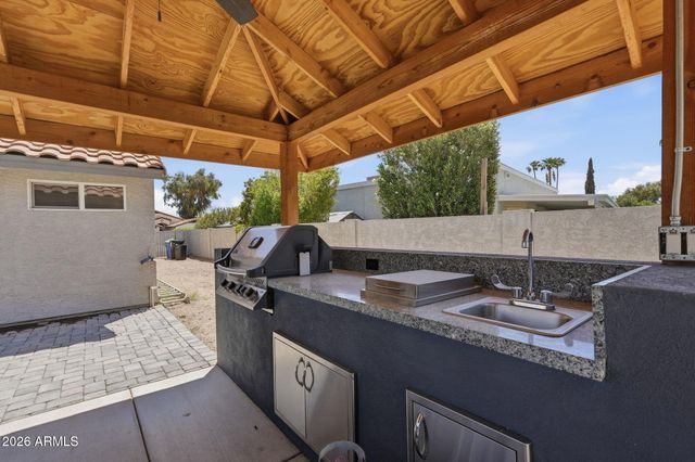 5536 E BEVERLY Lane, Scottsdale, AZ 85254