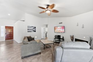 5536 E BEVERLY Lane, Scottsdale, AZ 85254