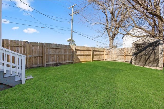 926 W 26th ST, Norfolk, VA 23517