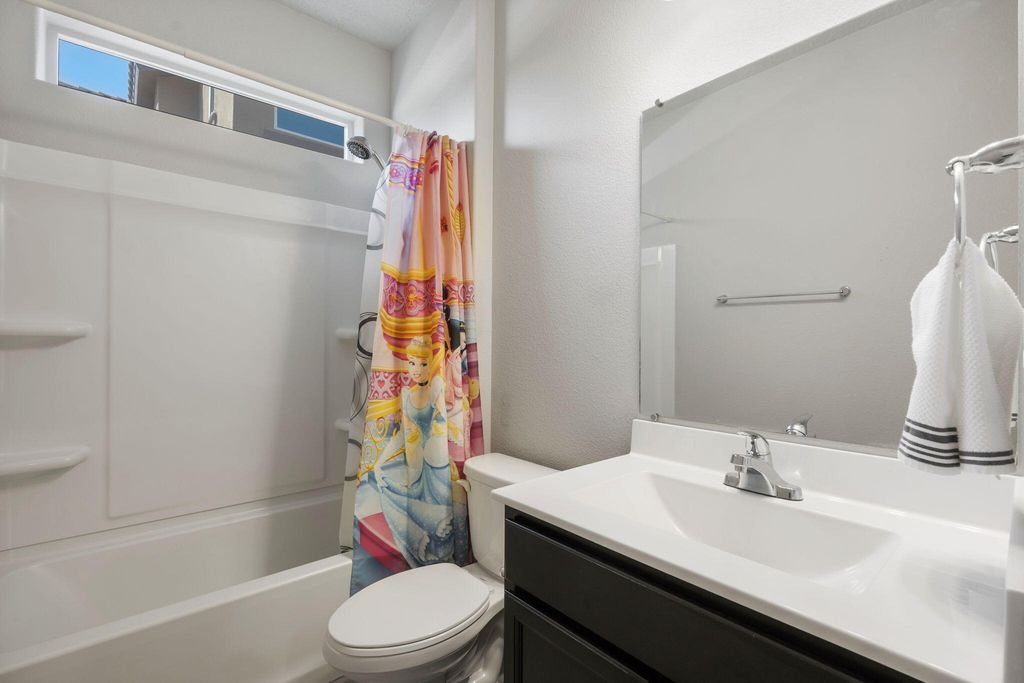 Image 20 of property listing at 2001 Canyon Wren Court SE, Albuquerque, NM 87123