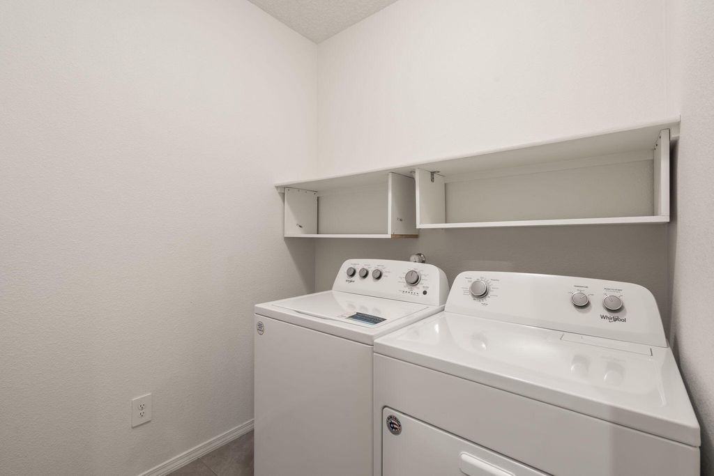 Image 23 of property listing at 2001 Canyon Wren Court SE, Albuquerque, NM 87123