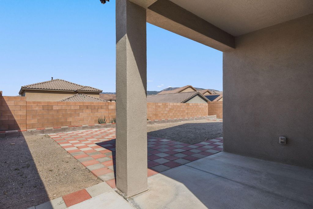Image 25 of property listing at 2001 Canyon Wren Court SE, Albuquerque, NM 87123