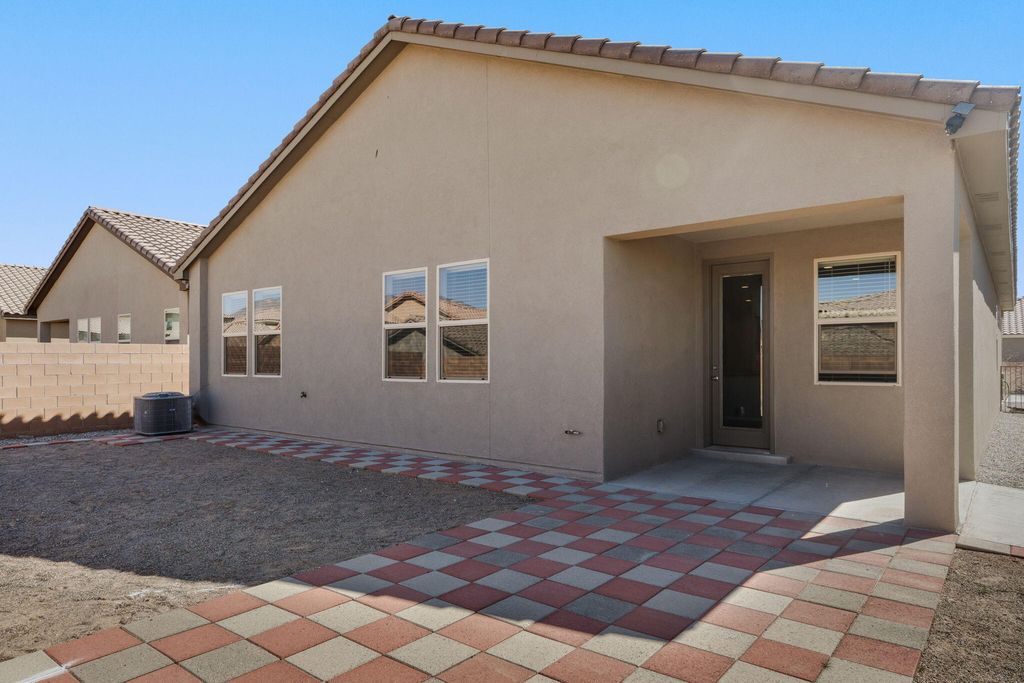 Image 27 of property listing at 2001 Canyon Wren Court SE, Albuquerque, NM 87123