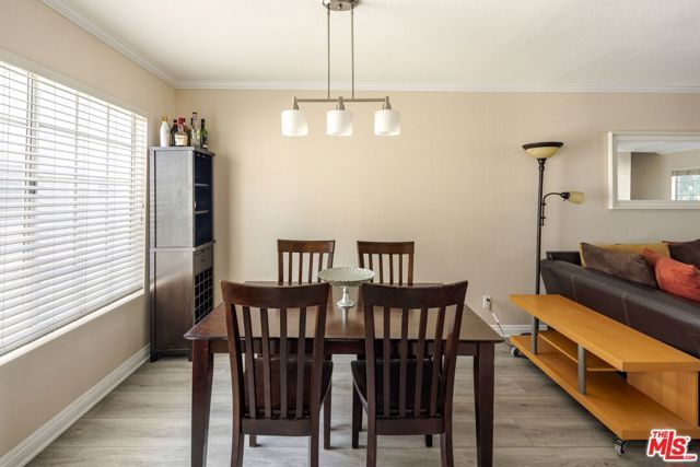 154 N Meridith Avenue 7, Pasadena, CA 91106