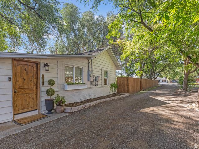 1208 W 4800 S, Taylorsville, UT 84123