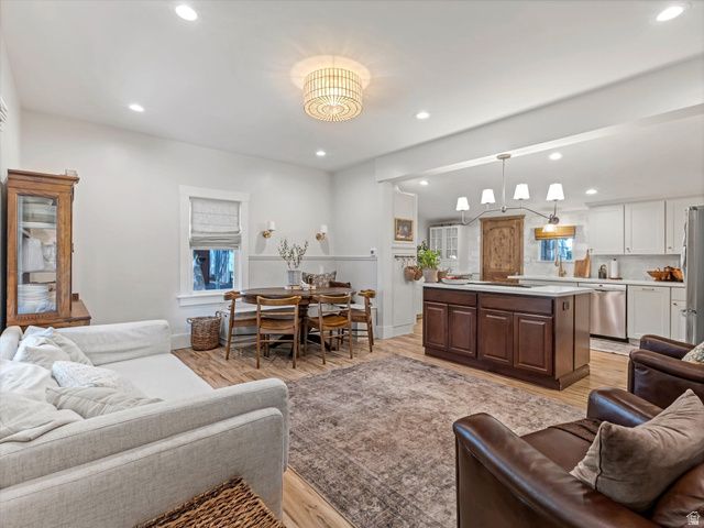 1208 W 4800 S, Taylorsville, UT 84123