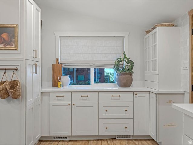 1208 W 4800 S, Taylorsville, UT 84123