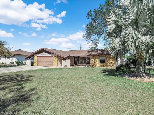 201 Dove Avenue, Sebring, FL 33870