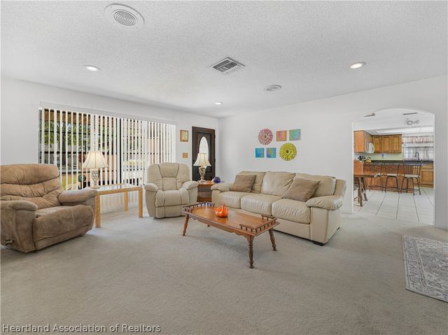 201 Dove Avenue, Sebring, FL 33870