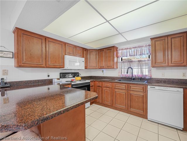 201 Dove Avenue, Sebring, FL 33870