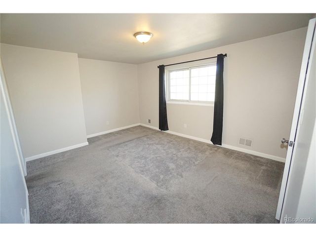 5677 S Lowell Blvd, Littleton, CO 80123