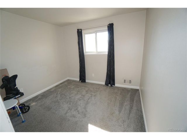 5677 S Lowell Blvd, Littleton, CO 80123