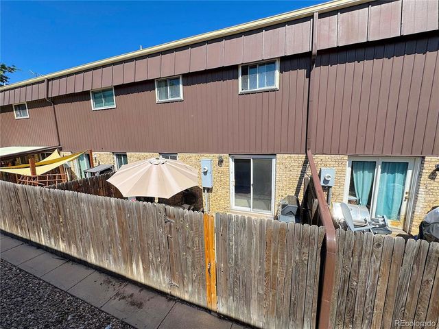 5677 S Lowell Blvd, Littleton, CO 80123