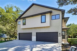 211 NW Orchard Court, Lee's Summit, MO 64063