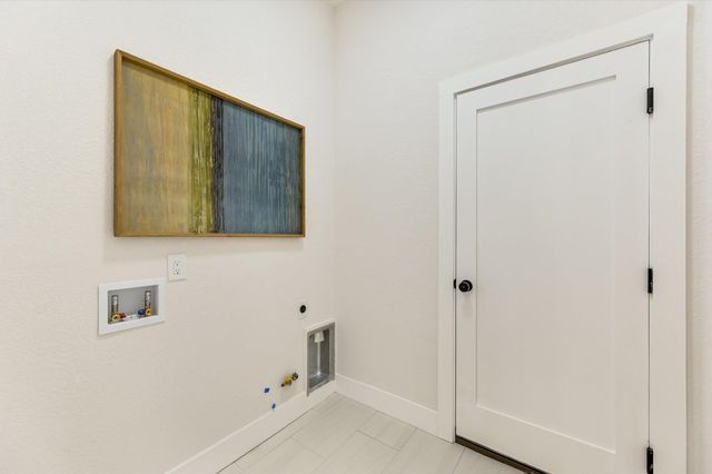 10217 Lindshire LN, Austin, TX 78748