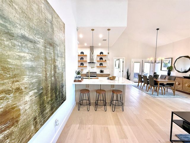 10217 Lindshire LN, Austin, TX 78748