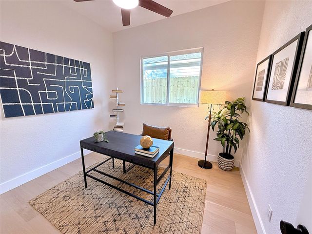 10217 Lindshire LN, Austin, TX 78748