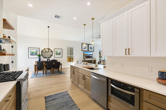 10217 Lindshire LN, Austin, TX 78748