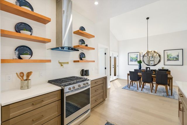 10217 Lindshire LN, Austin, TX 78748