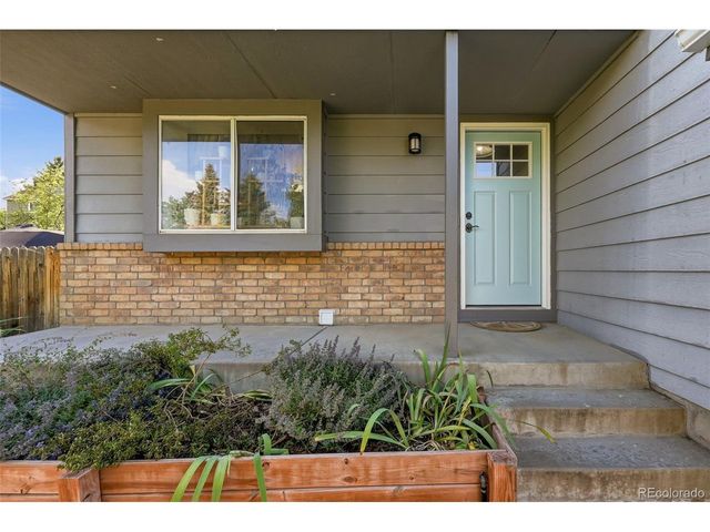 5035 S Genoa St, Aurora, CO 80015