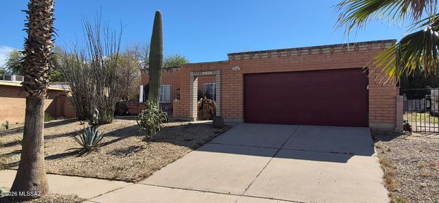 2121 W Ironwood Ridge Drive, Tucson, AZ 85745