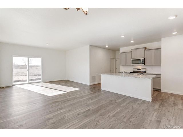 28253 E 4th Pl, Watkins, CO 80137