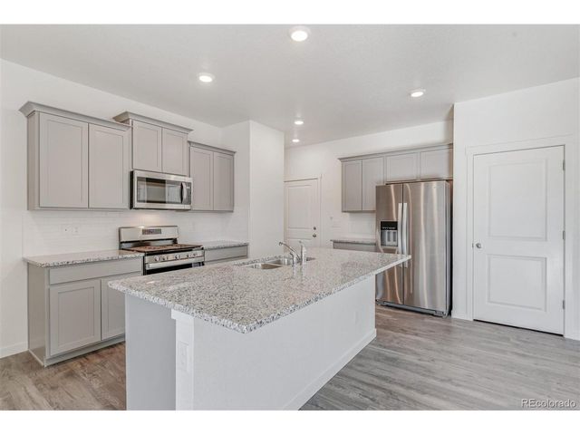 28253 E 4th Pl, Watkins, CO 80137