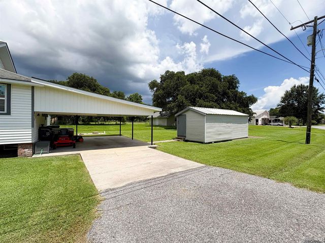 1109 Simon St, Vacherie, LA 70090