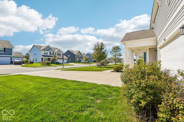 5556 Pintail Lane, Greenwood, IN 46143