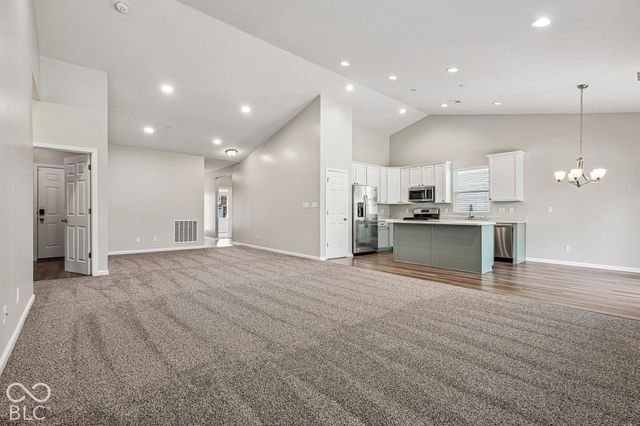 5556 Pintail Lane, Greenwood, IN 46143