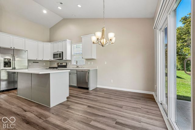 5556 Pintail Lane, Greenwood, IN 46143