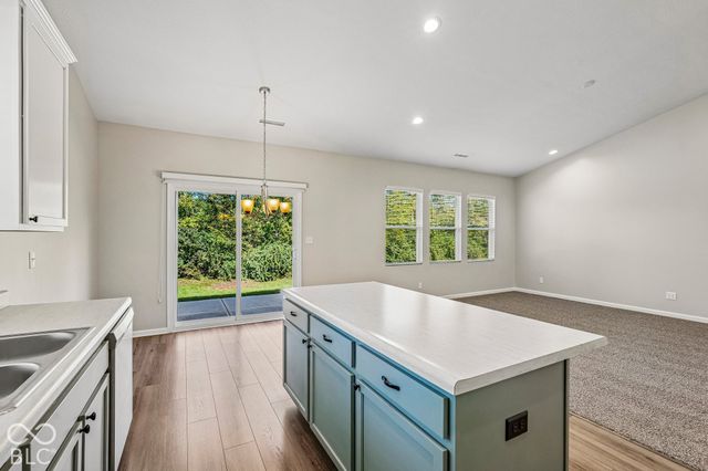 5556 Pintail Lane, Greenwood, IN 46143