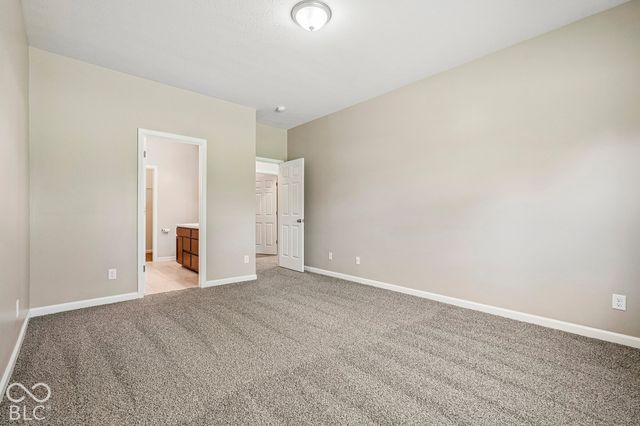 5556 Pintail Lane, Greenwood, IN 46143