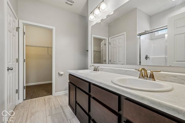 5556 Pintail Lane, Greenwood, IN 46143