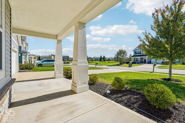 5556 Pintail Lane, Greenwood, IN 46143