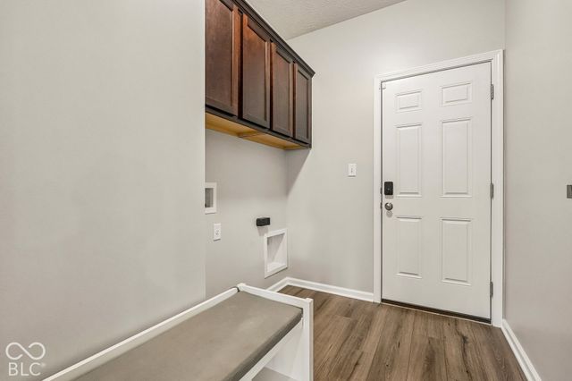 5556 Pintail Lane, Greenwood, IN 46143