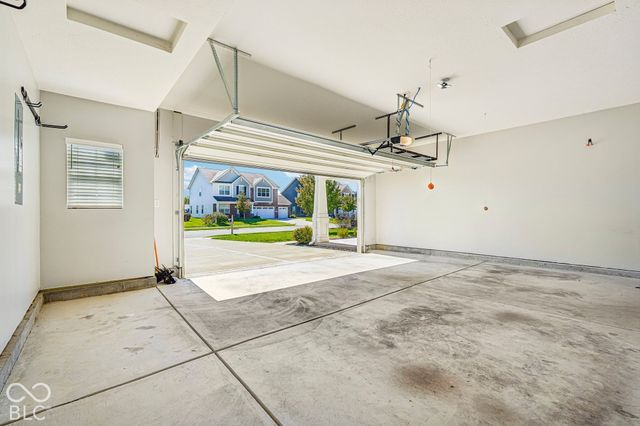 5556 Pintail Lane, Greenwood, IN 46143