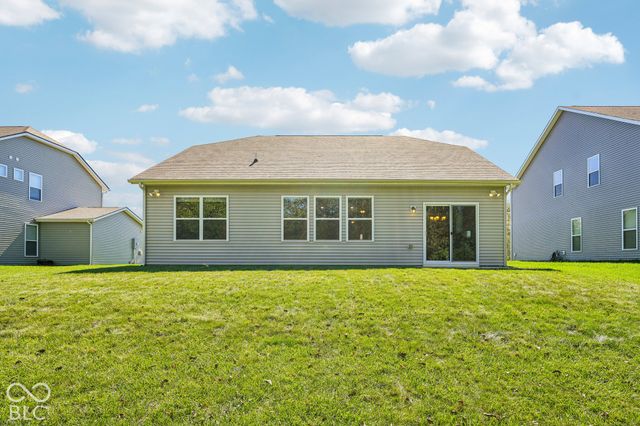 5556 Pintail Lane, Greenwood, IN 46143