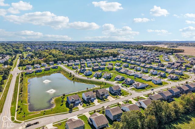 5556 Pintail Lane, Greenwood, IN 46143