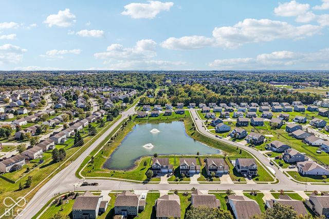 5556 Pintail Lane, Greenwood, IN 46143