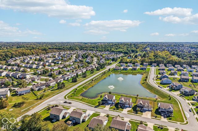 5556 Pintail Lane, Greenwood, IN 46143