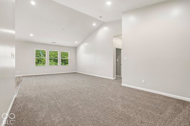 5556 Pintail Lane, Greenwood, IN 46143