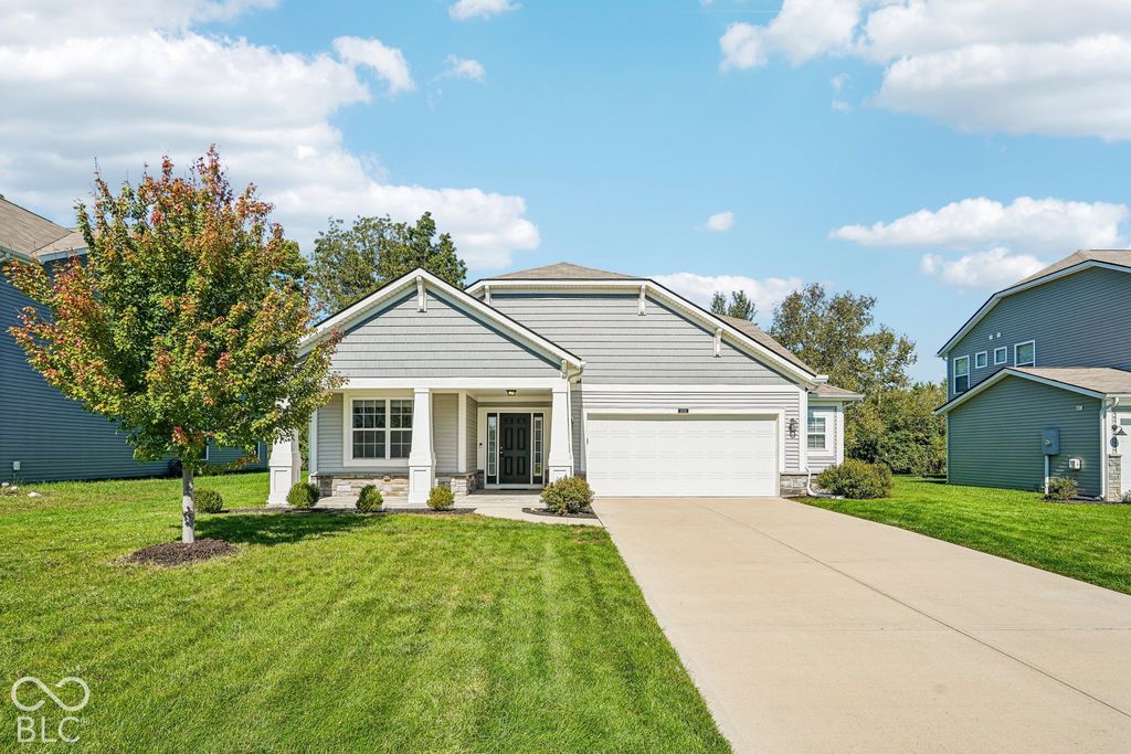 5556 Pintail Lane, Greenwood, IN 46143