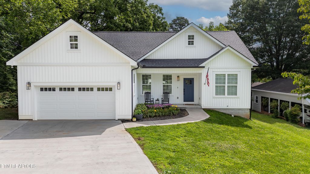 5404 NE Weston Rd, Knoxville, TN 37918