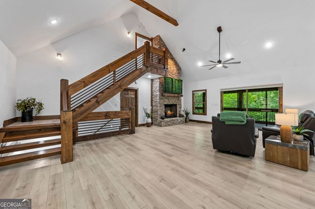 60 Weeks Lane, Ellijay, GA 30540