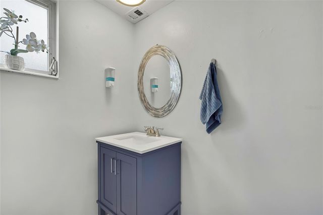 8424 STILLBROOK AVENUE, Tampa, FL 33615